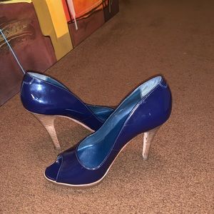 Aldo Peep Toe Blue Patent Leather Heels